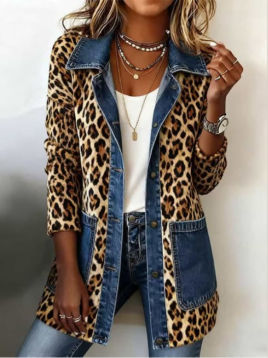 Maria™ | Giacca lunga a contrasto in denim con stampa leopardata
